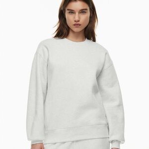 tna boyfriend cozy fleece crew sweatshirt